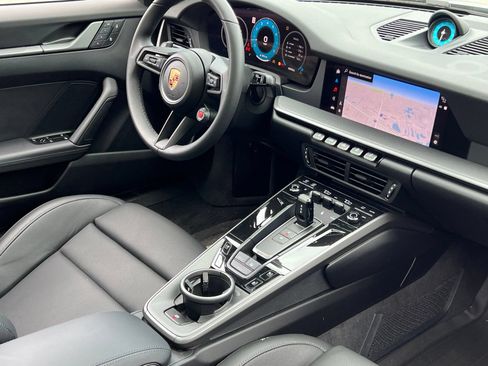 Certified 2025 Porsche 911 Carrera RWD image 17
