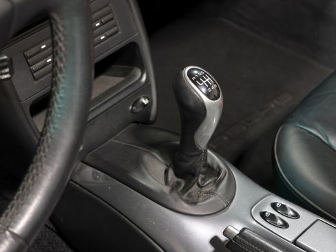Used 2002 Porsche 911 Cabriolet image 3
