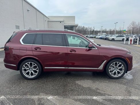 Certified 2025 BMW X7 xDrive40i AWD/4WD image 6