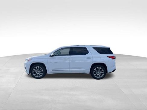Used 2019 Chevrolet Traverse Premier w/ LPO, Floor Liner Package AWD/4WD image 2