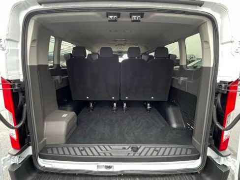 Used 2023 Ford Transit 350 XLT RWD image 5