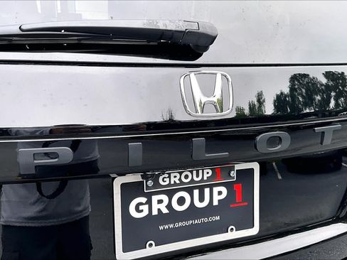 Used 2025 Honda Pilot EX-L image 29