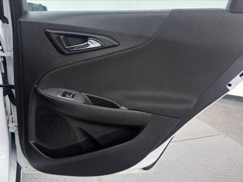 Used 2022 Chevrolet Malibu LS FWD image 21
