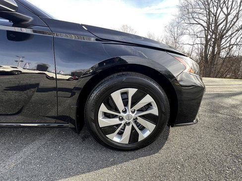 Certified 2025 Nissan Altima 2.5 S image 14