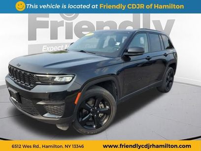 Used 2023 Jeep Grand Cherokee Altitude