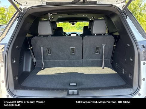Used 2023 Chevrolet Traverse LT w/ LT Premium Package AWD/4WD image 28