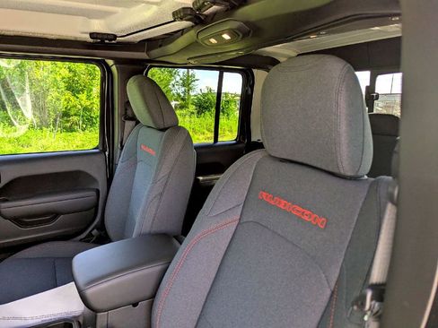 New 2025 Jeep Wrangler Rubicon image 7