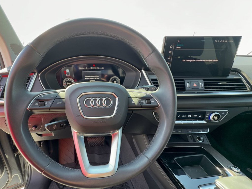 Used 2023 Audi Q5 2.0T Premium Plus w/ Premium Plus Package AWD/4WD image 10