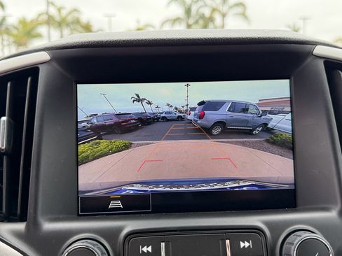 Used 2024 GMC Terrain SLT FWD image 16