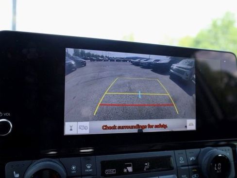 Used 2024 Toyota Grand Highlander XLE image 4