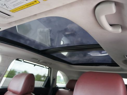 Used 2017 Kia Sorento SX image 36