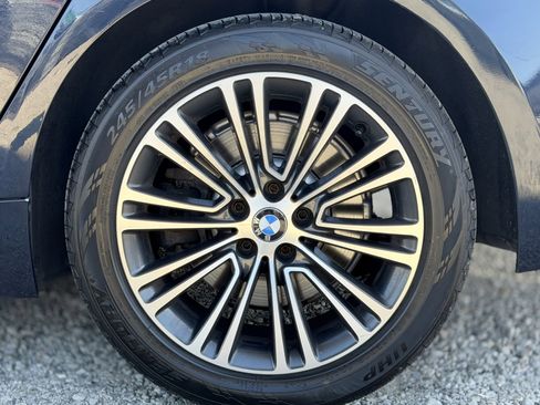 Used 2017 BMW 540i xDrive image 16