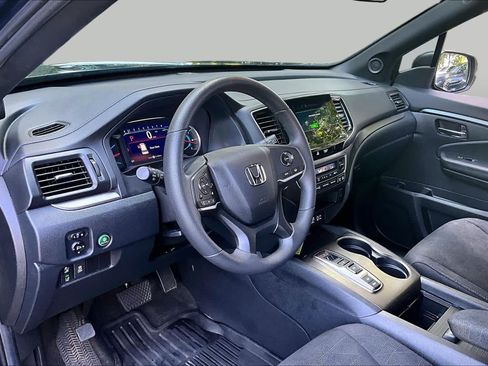 Used 2022 Honda Pilot Sport image 17