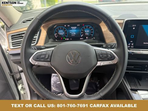 Used 2025 Volkswagen Atlas SE AWD/4WD image 17