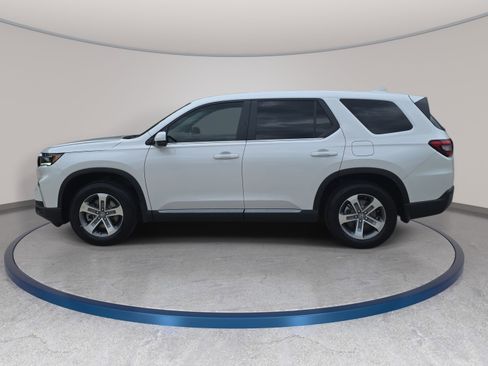 Used 2024 Honda Pilot EX-L image 9