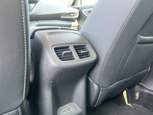 Used 2022 Buick Envision Preferred FWD image 22