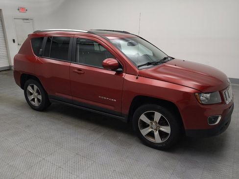 Used 2017 Jeep Compass High Altitude AWD/4WD image 11