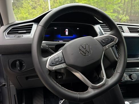 Used 2024 Volkswagen Tiguan S FWD image 11