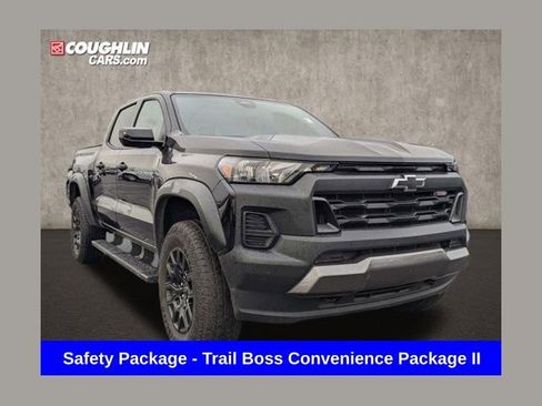Used 2024 Chevrolet Colorado Trail Boss w/ Advanced Trailering Package image 1