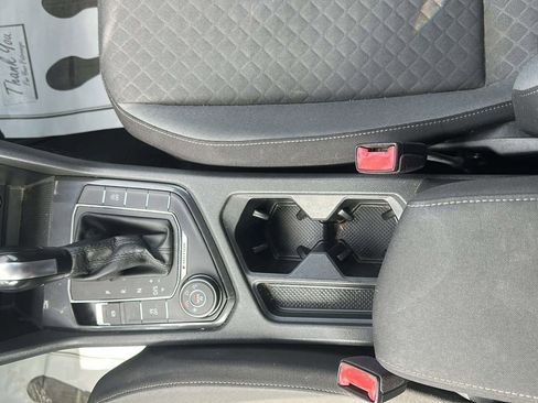 Used 2018 Volkswagen Tiguan S w/ 3rd Row Seat Package AWD/4WD image 12