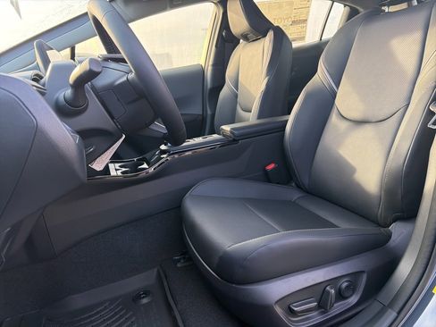 New 2026 Toyota Prius XLE image 7
