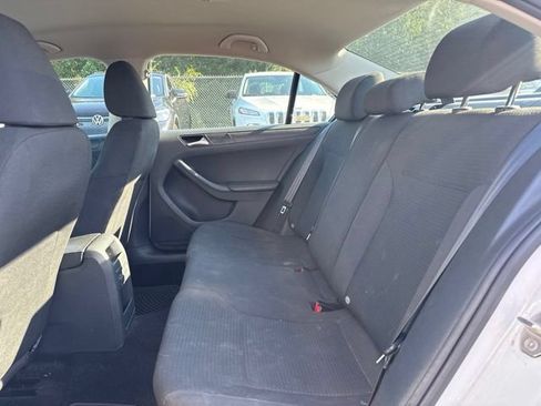 Used 2016 Volkswagen Jetta S FWD image 10