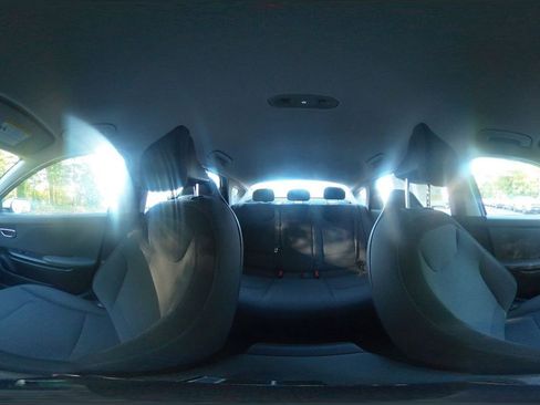 Used 2025 Kia K4 LXS FWD image 41