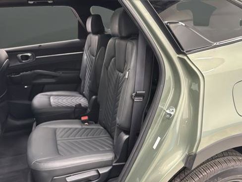 Used 2024 Kia Sorento SX Prestige image 23