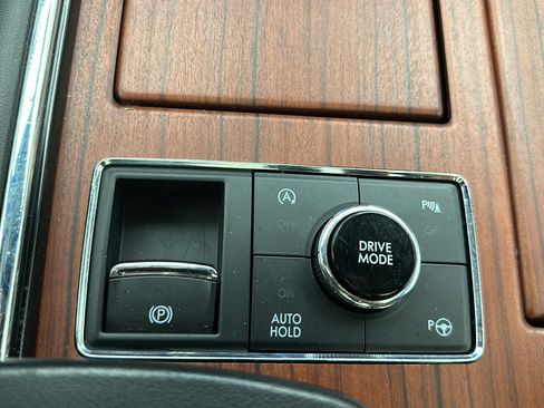 Used 2020 Lincoln Navigator Reserve w/ Luxury Package AWD/4WD image 22