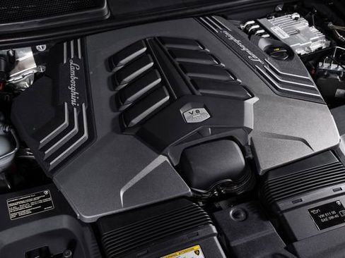 Used 2022 Lamborghini Urus AWD/4WD image 12