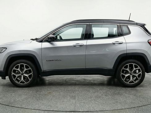 Used 2025 Jeep Compass Limited AWD/4WD image 5