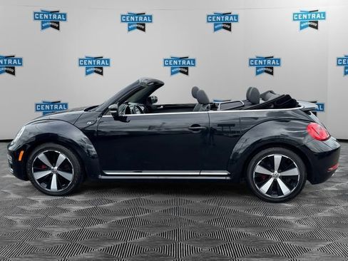 Used 2015 Volkswagen Beetle R-Line FWD image 2