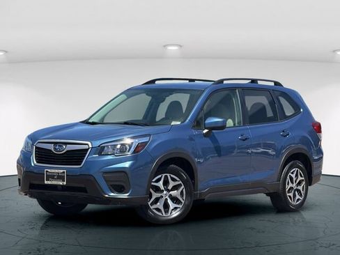 Used 2020 Subaru Forester Premium AWD/4WD image 2