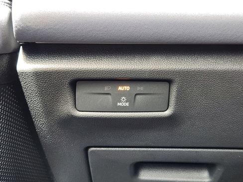 New 2026 Volkswagen Tiguan SE AWD/4WD image 13