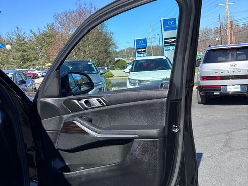 Used 2020 BMW X5 xDrive40i w/ Convenience Package image 54