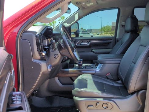 Used 2023 GMC Sierra 1500 SLT w/ SLT Premium Plus Package AWD/4WD image 14