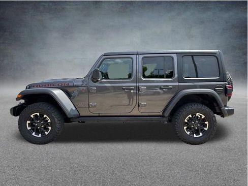 Used 2025 Jeep Wrangler Unlimited Rubicon AWD/4WD image 5