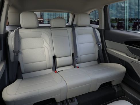 New 2026 Lincoln Nautilus Premier AWD/4WD image 30