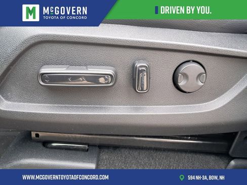 Used 2025 Honda Pilot TrailSport image 19