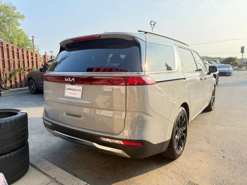 Used 2023 Kia Carnival SX Prestige FWD image 6