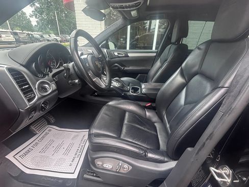 Used 2016 Porsche Cayenne GTS AWD/4WD image 15
