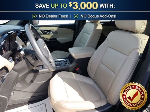 Used 2023 Chevrolet Traverse LT w/ LT Premium Package image 14