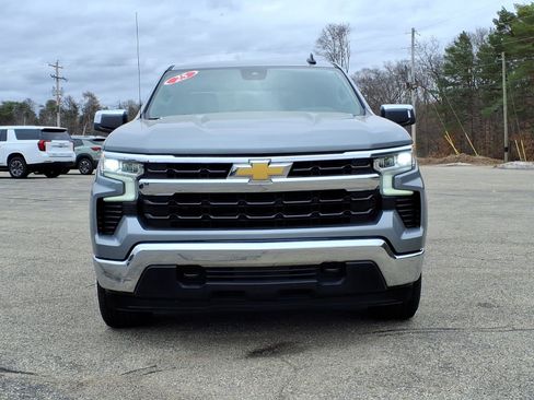Used 2025 Chevrolet Silverado 1500 LT AWD/4WD image 2