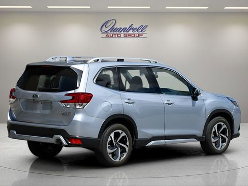 Used 2023 Subaru Forester Touring AWD/4WD image 4