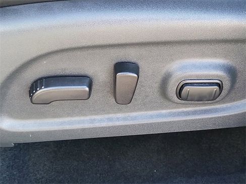 Used 2023 Nissan Murano SV image 21