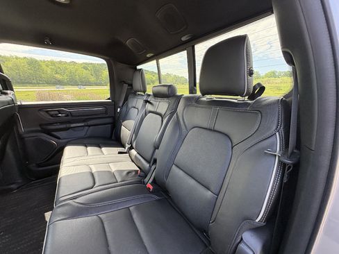 Used 2022 RAM 1500 Limited w/ Cold Weather Group AWD/4WD image 19