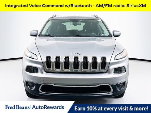 Used 2018 Jeep Cherokee Limited AWD/4WD image 2