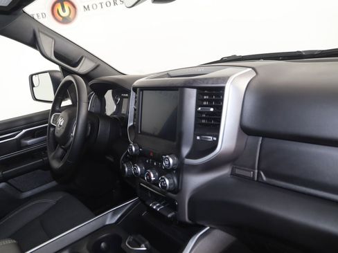 Used 2024 RAM 1500 Big Horn AWD/4WD image 37