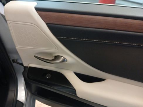Used 2024 Lexus ES 350 w/ Premium Package FWD image 21