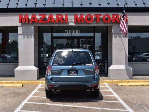 Used 2011 Subaru Forester 2.5X Premium w/ All-Weather Pkg AWD/4WD image 10